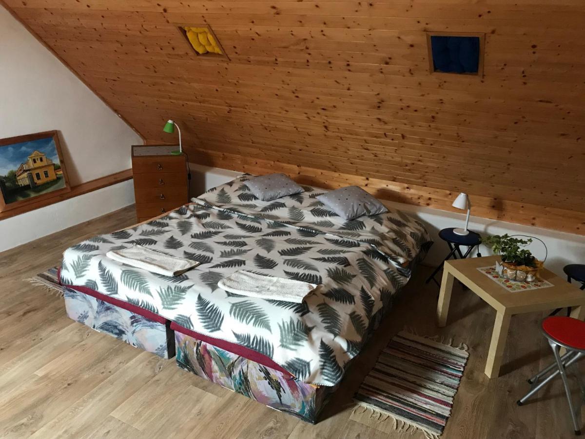 Ubytovani Hrusice Bagian luar foto